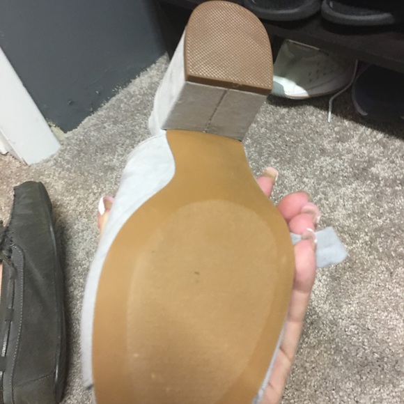 Open toe booties - Picture 4 of 6